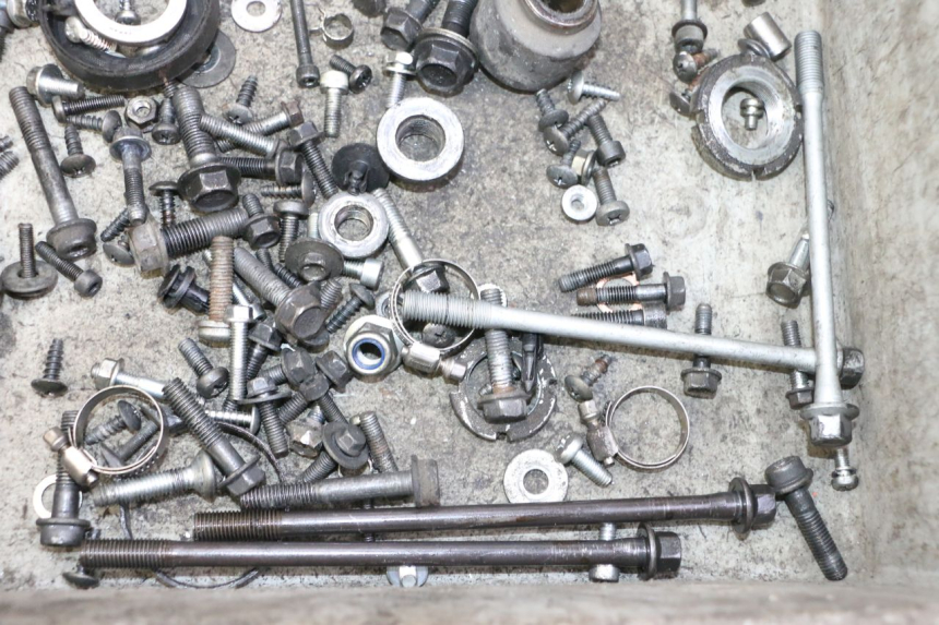 photo de SCREW FASTENER BAG SUZUKI BURGMAN 125 (2007 - 2014)