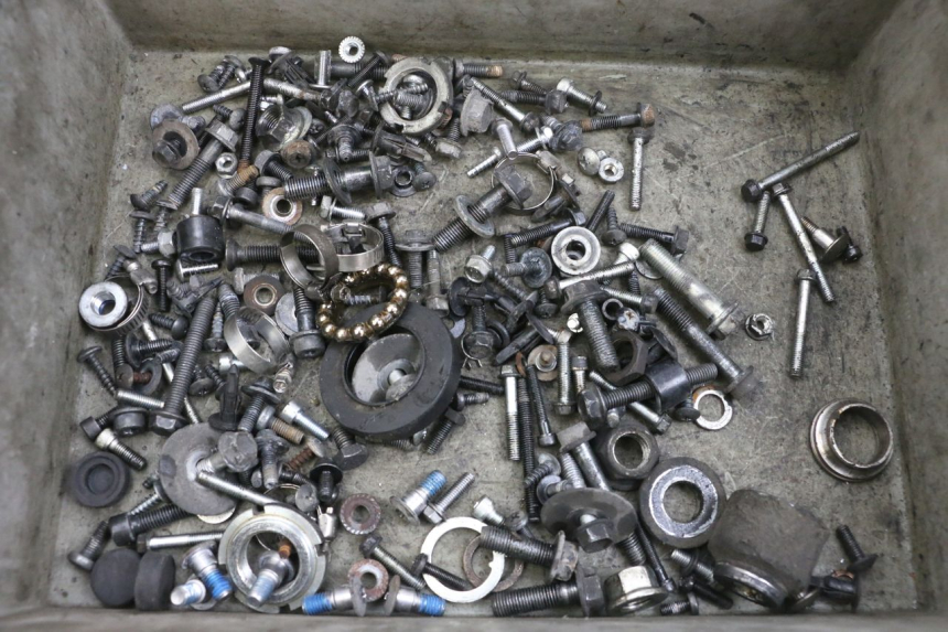 photo de SCREW FASTENER BAG SUZUKI BURGMAN 125 (2007 - 2014) - Main view