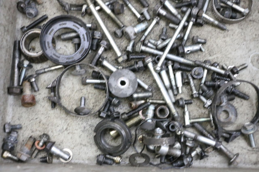 photo de SCREWS BAG SUZUKI BURGMAN EXECUTIVE ABS 650 (2006 - 2012) - Alternative perspective