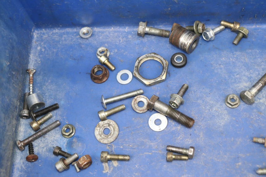 photo de SCREW FASTENER BAG YAMAHA BW'S 50 (1999 - 2003)