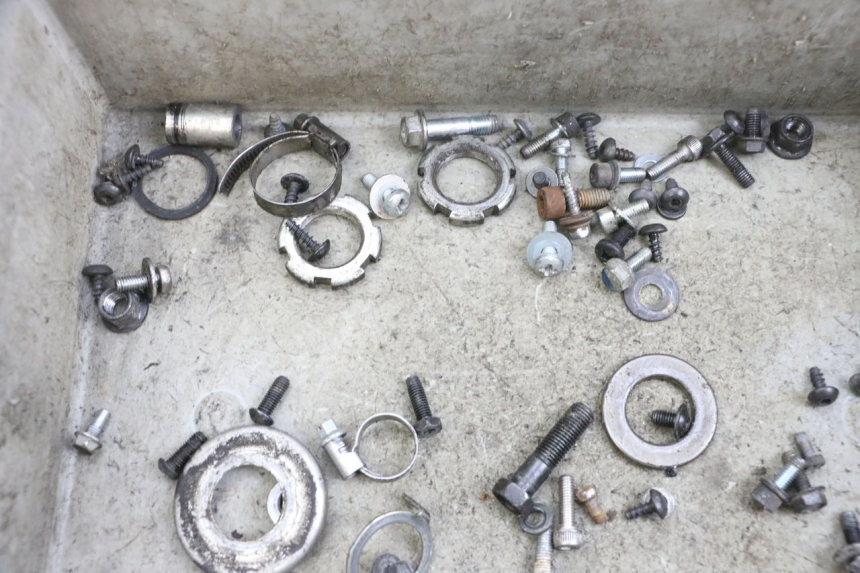 photo de SCREW FASTENER BAG YAMAHA BW'S EASY 50 (2013 - 2016) - Alternative perspective