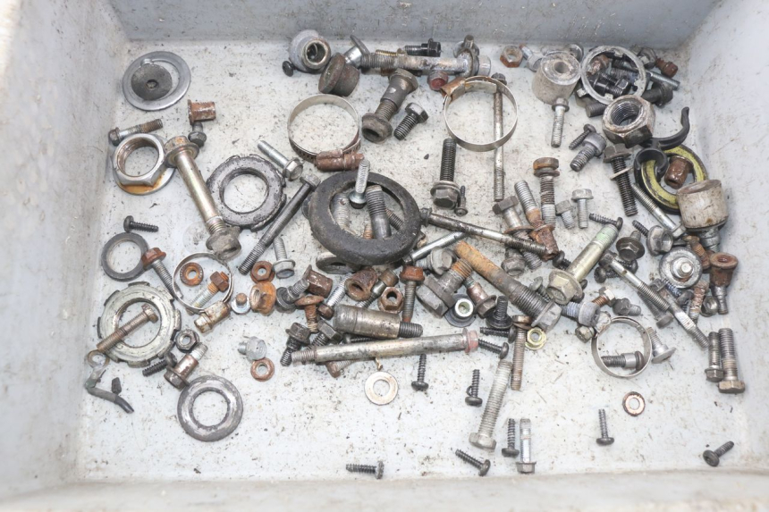 photo de SCREWS BAG HONDA CBR F SC21 1000 (1986 - 1992)