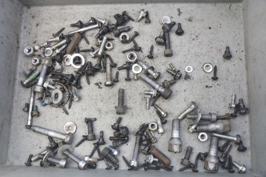 photo de SCREW FASTENER BAG PEUGEOT CITYSTAR 50 (2013 - 2017)