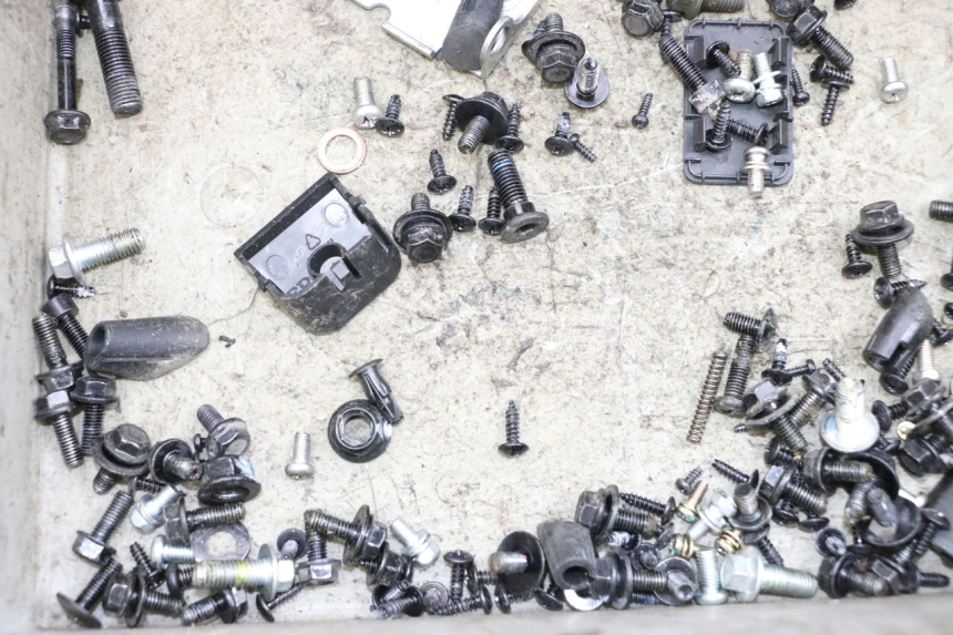 photo de SCREWS BAG SEGWAY NINEBOT E125S 1 (2022 - 2026) - Alternative perspective