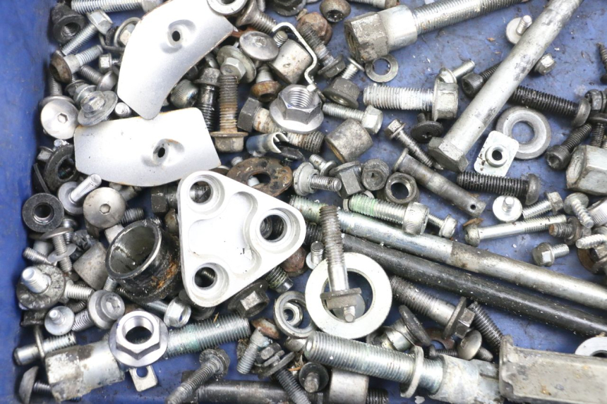 photo de SCREW FASTENER BAG YAMAHA FJR ABS 1300 (2006 - 2012) - Alternative perspective