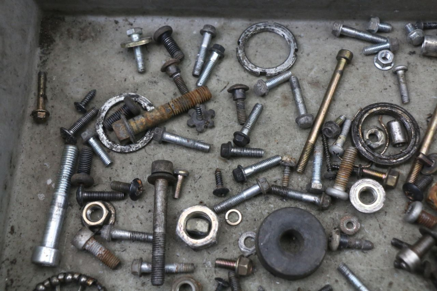 photo de SCREWS BAG PIAGGIO FLY 4T 50 (2004 - 2010)