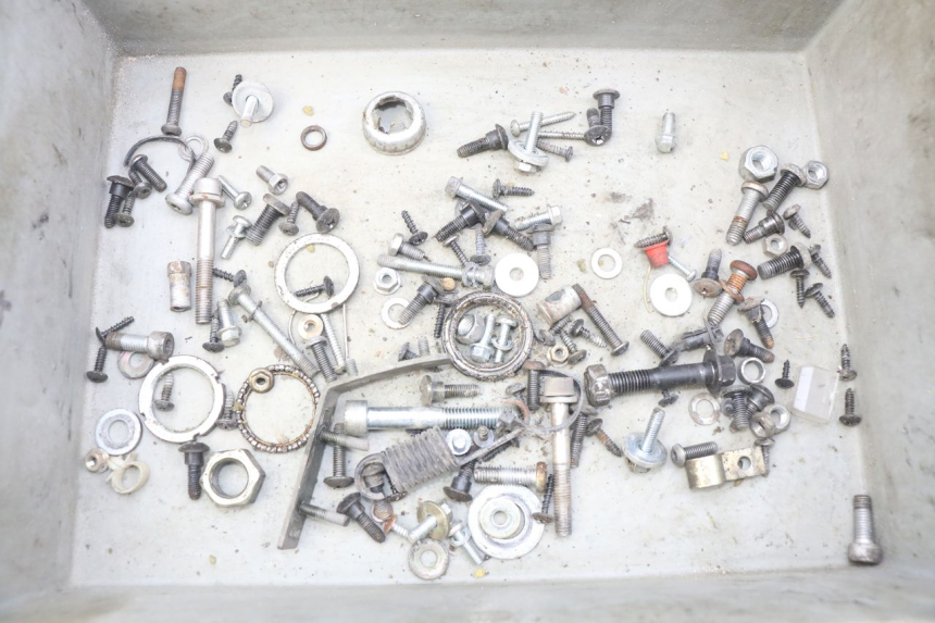 photo de SCREW FASTENER BAG PIAGGIO FLY 100 (2006 - 2010)