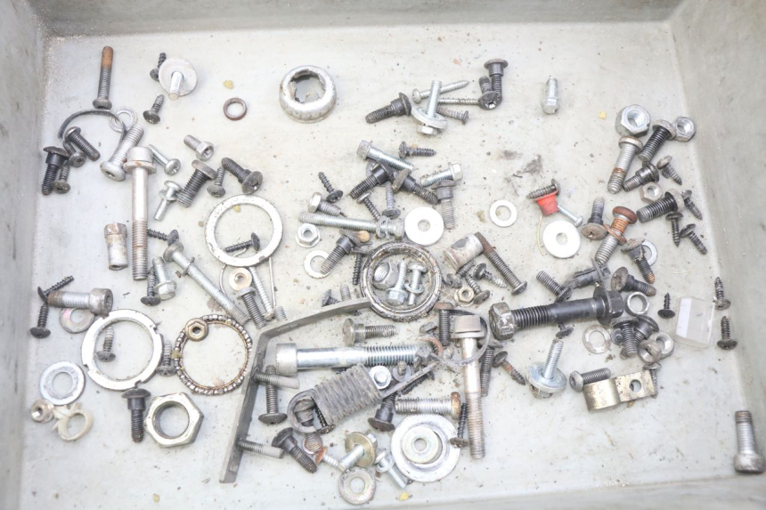 photo de SCREW FASTENER BAG PIAGGIO FLY 100 (2006 - 2010)