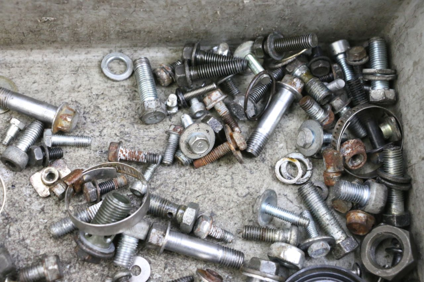 photo de SCREWS BAG KAWASAKI GPZ RX 1000 (1986 - 1988) - Product overview