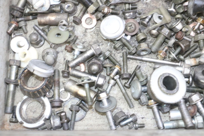 photo de SCREW HARDWARE BAG SUZUKI GS GSE 500 (2001 - 2003)