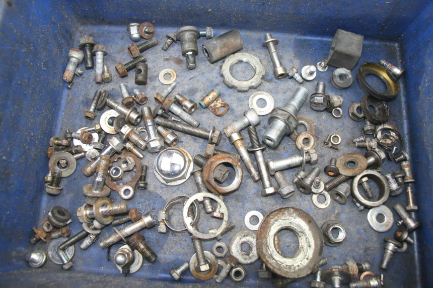photo de SCREWS BAG HONDA VT C2 SHADOW 750 (1997 - 2001)