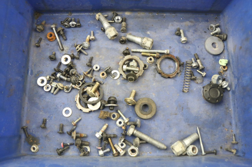 photo de SCREWS BAG PEUGEOT JET FORCE CARBU 50 (2003 - 2016)