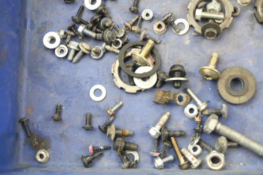 photo de SCREWS BAG PEUGEOT JET FORCE CARBU 50 (2003 - 2016)