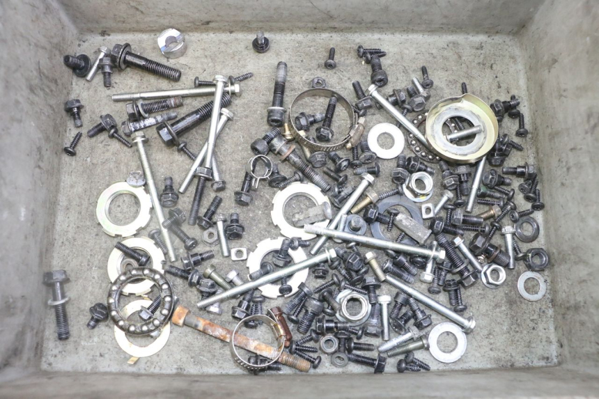 photo de SCREW FASTENER BAG PEUGEOT KISBEE 2T 50 (2018 - 2022)
