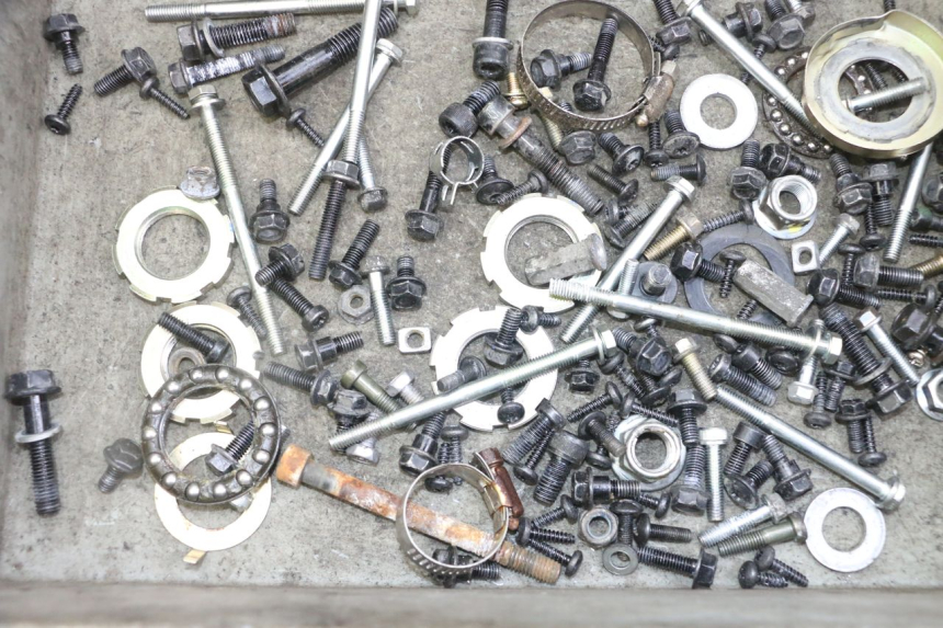 photo de SCREW FASTENER BAG PEUGEOT KISBEE 2T 50 (2018 - 2022)