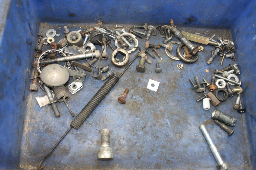 photo de SCREW FASTENER BAG PIAGGIO LIBERTY 4T 50 (2004 - 2008)