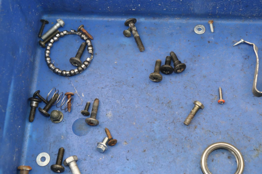 photo de SCREWS BAG PIAGGIO LIBERTY 4T 50 (2009 - 2015)