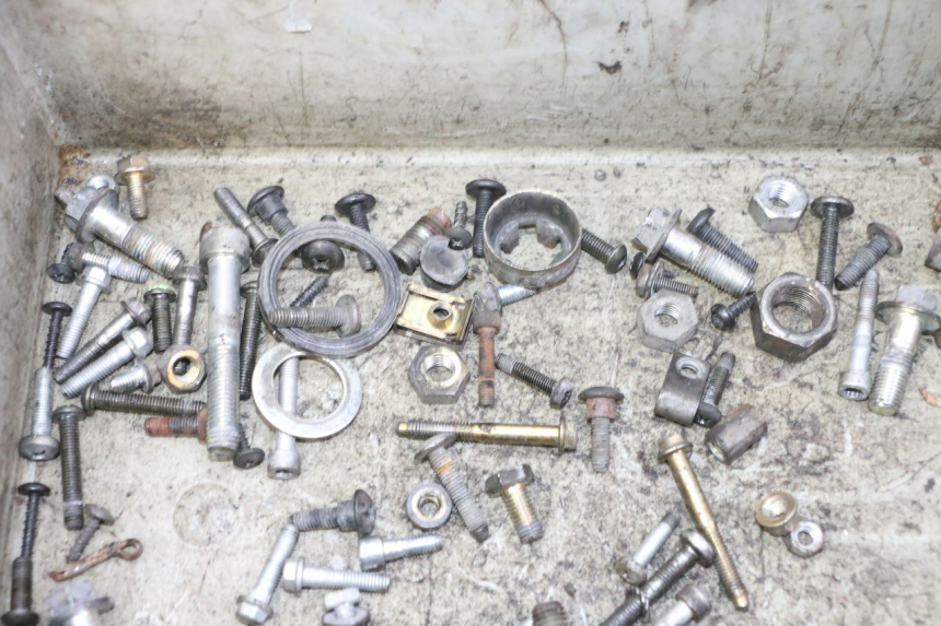 photo de SCREWS BAG PIAGGIO LIBERTY 125 (1998 - 2008)