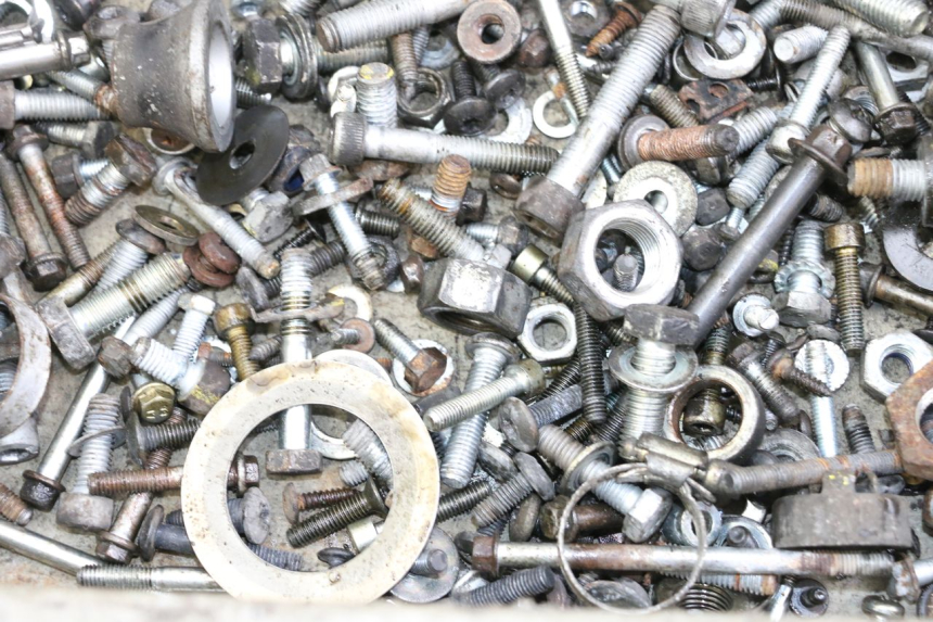 photo de SCREW FASTENER BAG PIAGGIO MP3 LT 400 (2007 - 2012)