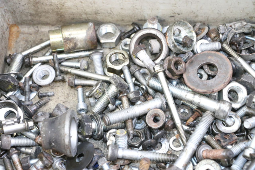 photo de SCREW FASTENER BAG PIAGGIO MP3 LT 400 (2007 - 2012)