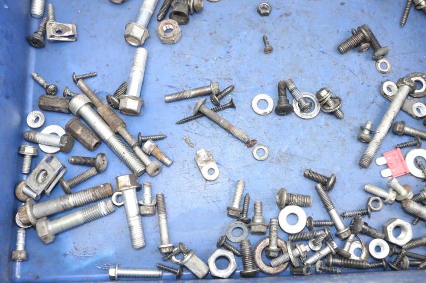 photo de SCREW FASTENER BAG PIAGGIO NEW TYPHOON 50 (2018 - 2021) - Alternative perspective