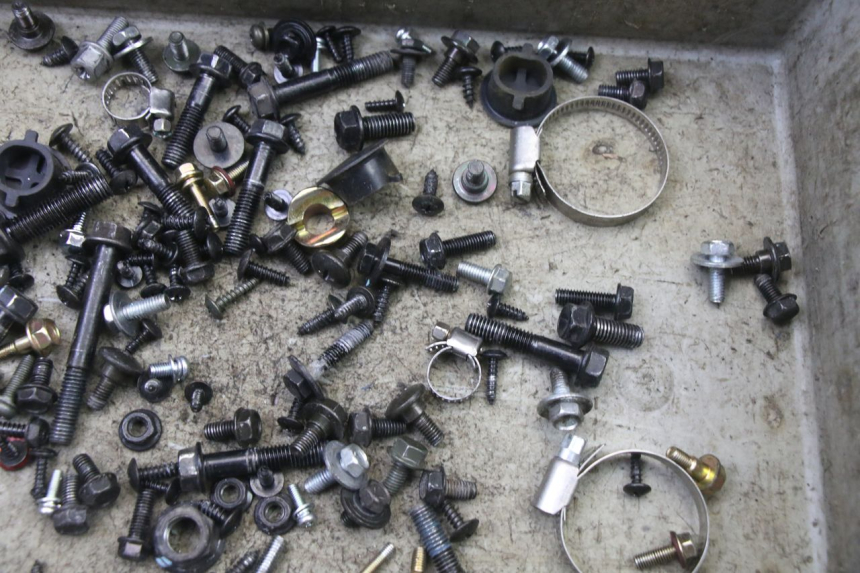 photo de SCREWS BAG SYM ORBIT III 3 4T 50 (2021 - 2025)