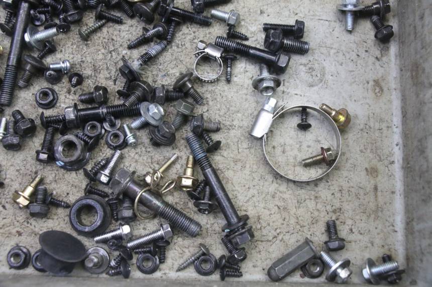 photo de SCREWS BAG SYM ORBIT III 3 4T 50 (2021 - 2025)