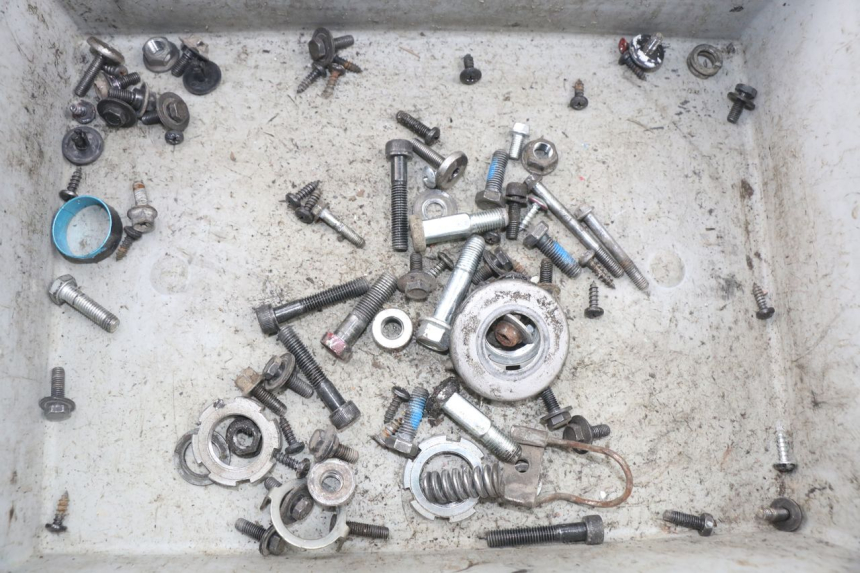 photo de SCREWS BAG MBK OVETTO ONE 2T 50 (2013 - 2017)