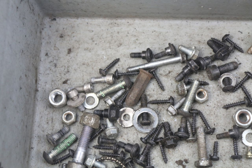 photo de SCREW FASTENER BAG PEUGEOT CITYSTAR 50 (2013 - 2017)