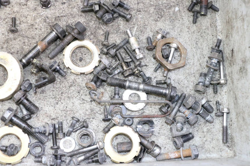 photo de SCREW FASTENER BAG PEUGEOT KISBEE 4T 50 (2010 - 2017)