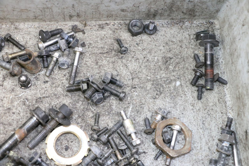 photo de SCREW FASTENER BAG PEUGEOT KISBEE 4T 50 (2010 - 2017)