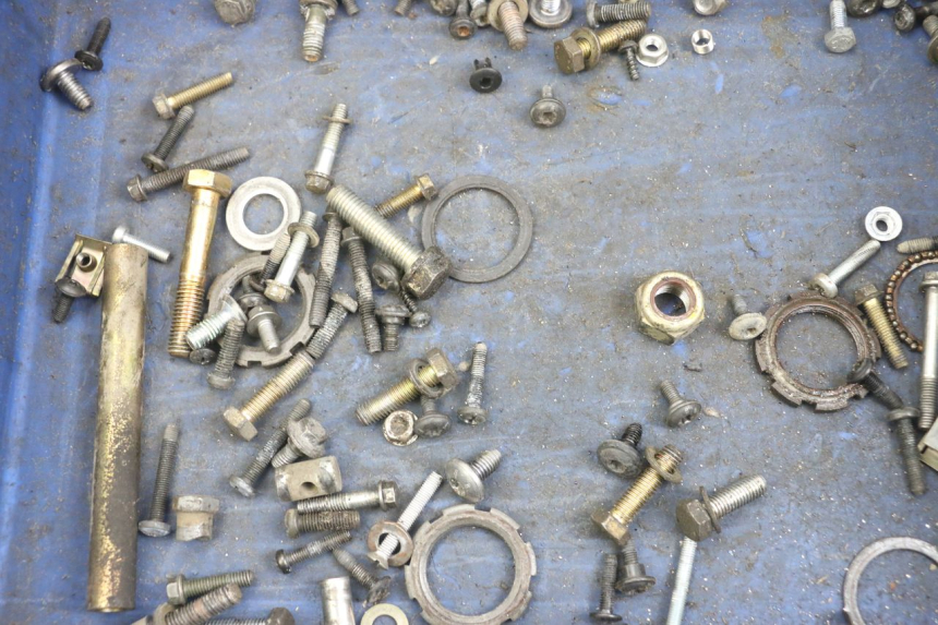 photo de SCREW FASTENER BAG PEUGEOT TKR TREKKER FURIOUS 50 (2005 - 2014)