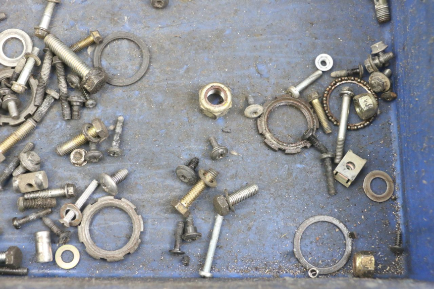 photo de SCREW FASTENER BAG PEUGEOT TKR TREKKER FURIOUS 50 (2005 - 2014)