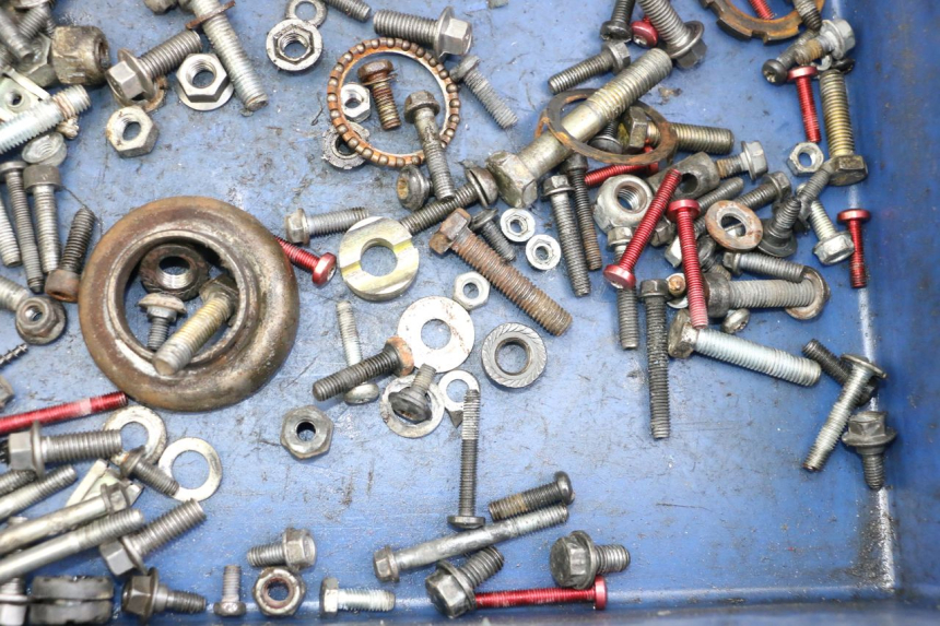photo de SCREW FASTENER BAG PEUGEOT TKR TREKKER FURIOUS 50 (2005 - 2014)