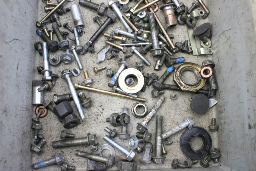 photo de SCREW FASTENER BAG PEUGEOT TWEET 125 (2010 - 2017)