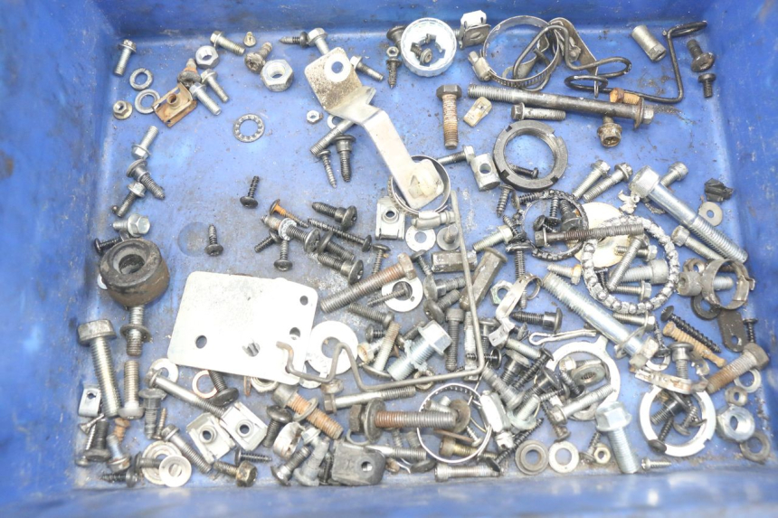photo de SCREW FASTENER BAG PIAGGIO FLY 4T 50 (2013 - 2017)