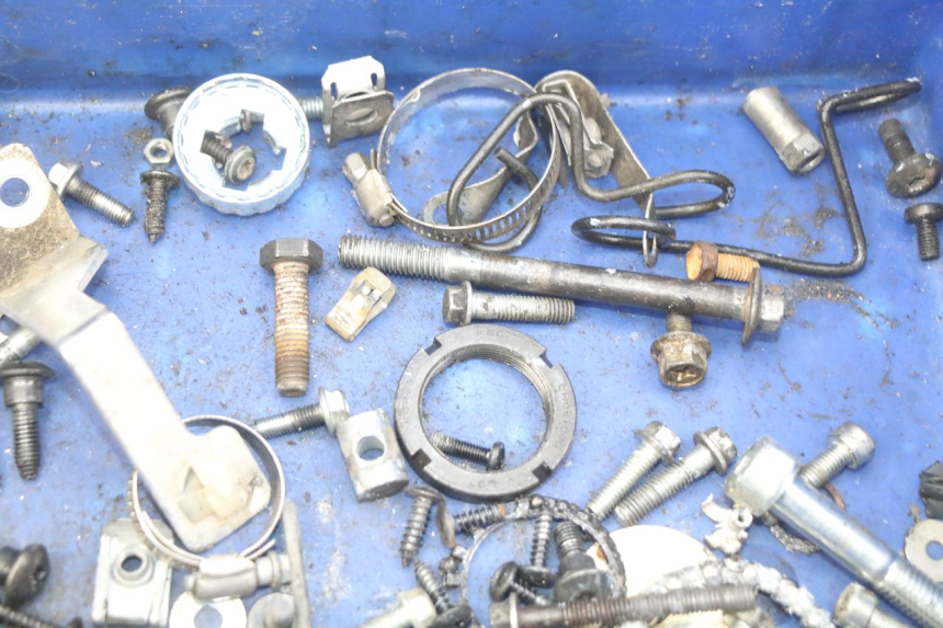 photo de SCREW FASTENER BAG PIAGGIO FLY 4T 50 (2013 - 2017)