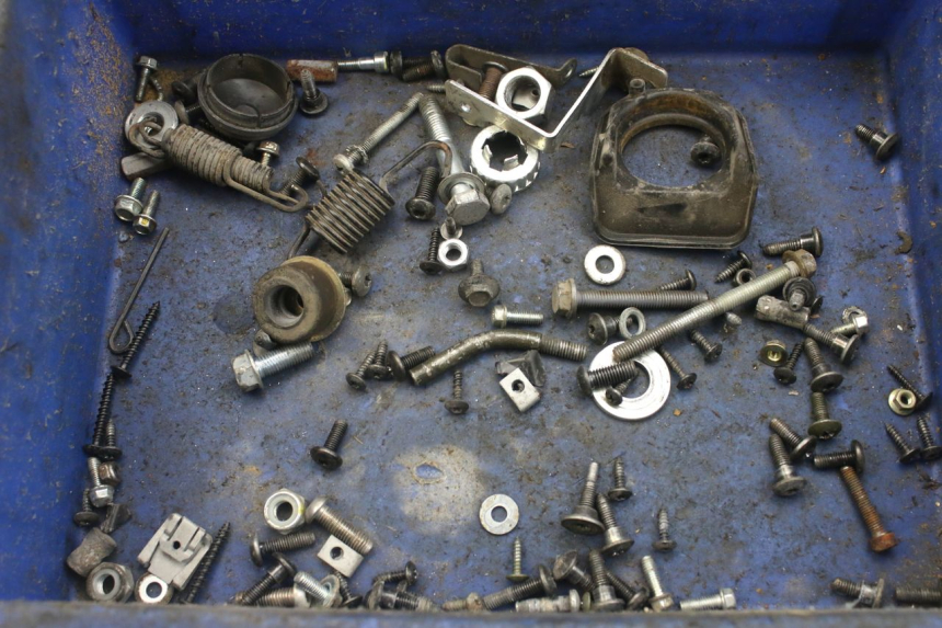 photo de SCREW FASTENER BAG PIAGGIO FLY 4T 50 (2013 - 2017)