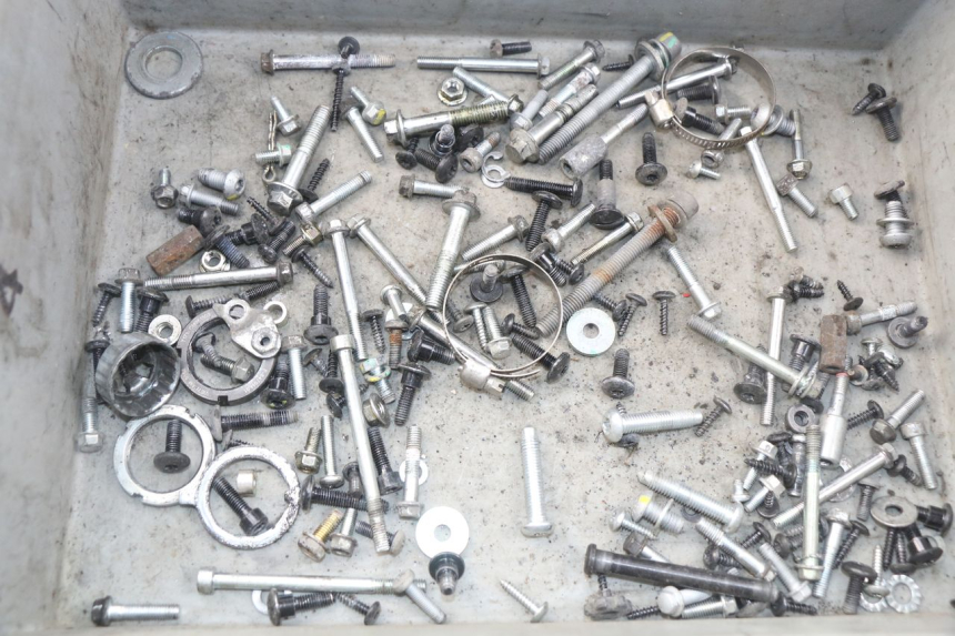 photo de SCREW FASTENER BAG PIAGGIO LIBERTY IGET 4T 50 (2015 - 2020)