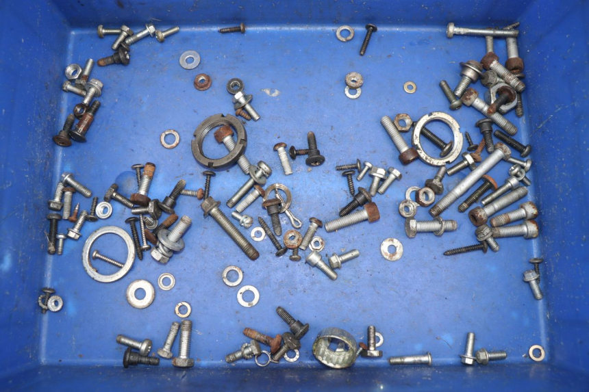 photo de SCREW FASTENER BAG PIAGGIO VESPA LX 2T 50 (2005 - 2013)