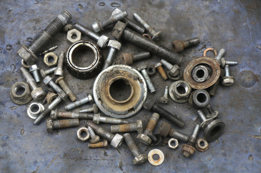 photo de SCREWS BAG YCF PIT BIKE 125 (2010 - 2018)