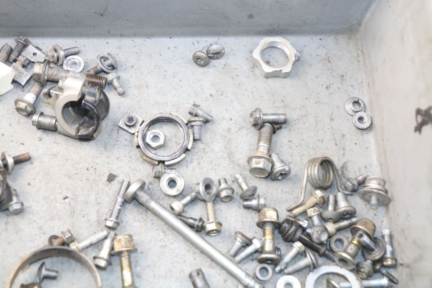photo de SCREWS BAG SUZUKI RMZ RM-Z 450 (2008 - 2011)