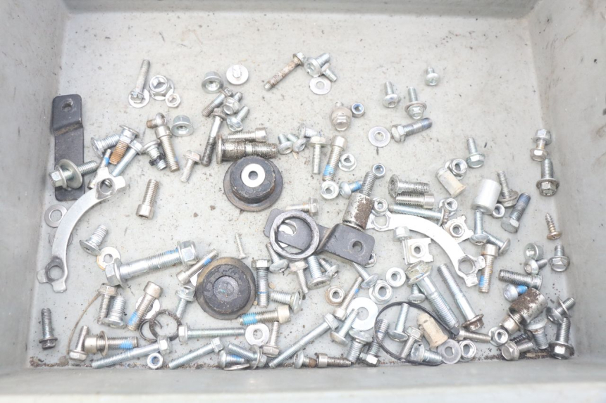 photo de SCREW FASTENER BAG APOLLO RXF 125