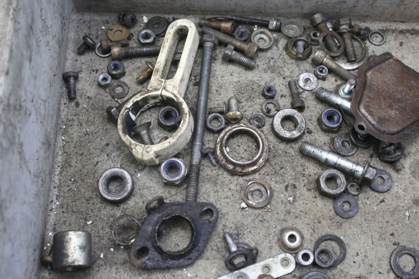 photo de SCREW BAG SUZUKI SMX SUPERMOTARD 50 (1996 - 2001)