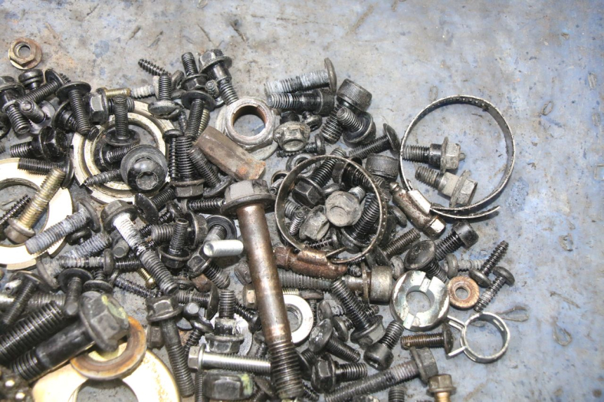 photo de SCREWS BAG PEUGEOT STREETZONE I 2T 50 (2018 - 2020) - Zoom on usage condition