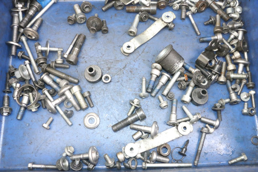 photo de SCREWS BAG SUZUKI GSX F GSXF 650 (2007 - 2015)