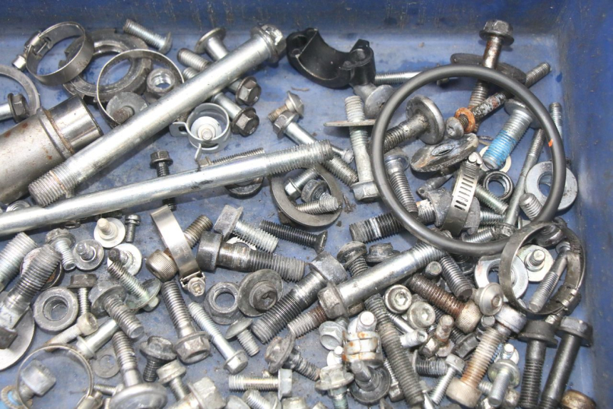 photo de SCREWS BAG SUZUKI GSX F GSXF 650 (2007 - 2015)