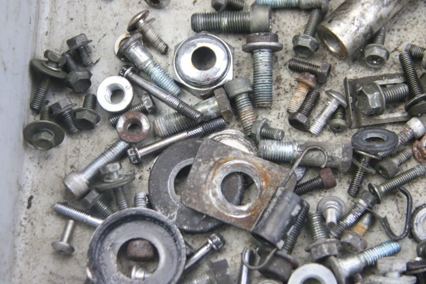 photo de SCREW FASTENER BAG SUZUKI SV S 650 (1999 - 2002)