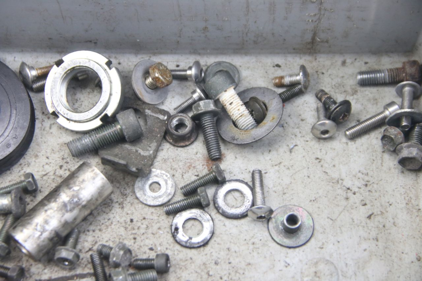 photo de SCREW FASTENER BAG SUZUKI SV S 650 (1999 - 2002)