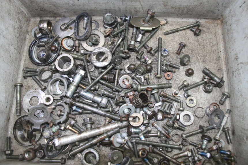 photo de SCREW FASTENER BAG YAMAHA TDR DELTABOX 125 (1993 - 2003)